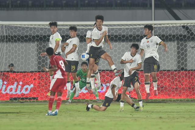 （体育）（3）足球——U17友谊赛：中国队胜印尼队+XxjpseC001002_20260212_PEPFN0A001.jpg